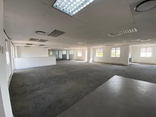 2415 sqm Office To Let in Bryanston