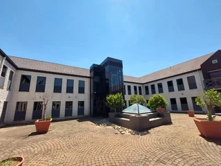 Large 1st Floor Office To Let in Bedfordview