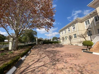 2415 sqm Office To Let in Bryanston