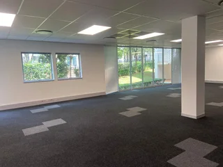 186 sqm Office To Let in Bryanston