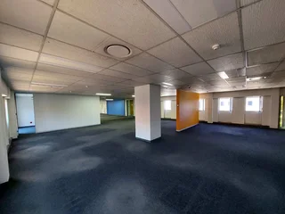 Large 1st Floor Office To Let in Bedfordview