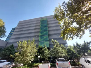 882 sqm Office to Let in Bedfordview