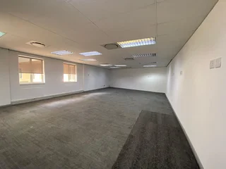 2415 sqm Office To Let in Bryanston