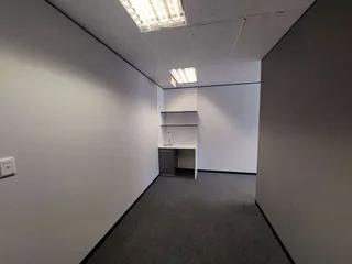 69 Sqm Office to Let in Bedfordview