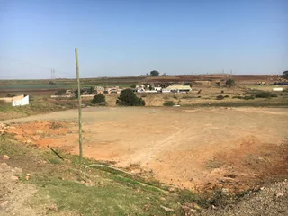 4800m2 yard with office and cottage Camperdown