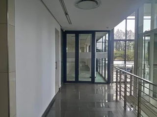 772m2 Office to rent Woodmead