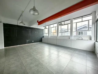 98m² Office Space To Let in Woodstock