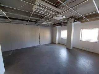 125 sqm Office to Let in Bedfordview