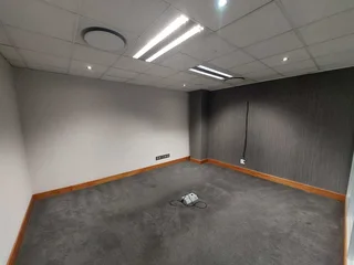 1353 sqm Office to Let in Bedfordview