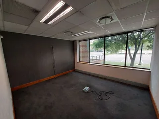 1353 sqm Office to Let in Bedfordview