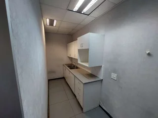 1353 sqm Office to Let in Bedfordview