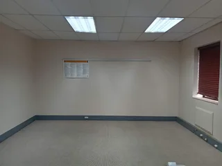 298m² Office to rent Rivonia