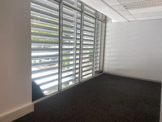 658 sqm Office To Let in Bryanston