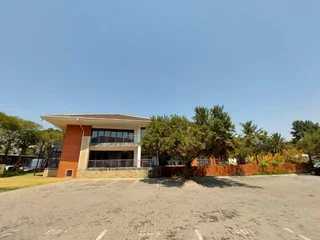 225 sqm Ground Floor Office to Let