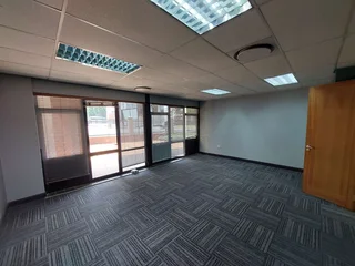 225 sqm Ground Floor Office to Let