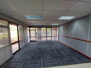 225 sqm Ground Floor Office to Let