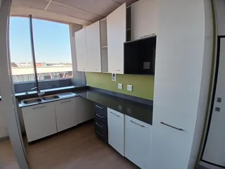 637 sqm Office to Let in Melrose Arch