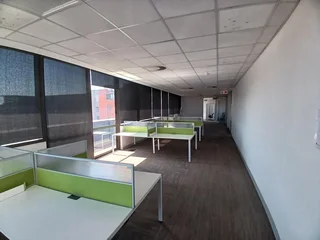 637 sqm Office to Let in Melrose Arch