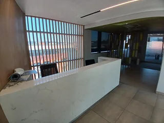 637 sqm Office to Let in Melrose Arch