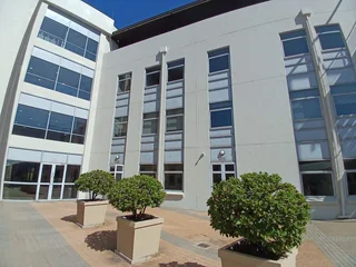 251 sqm Office to Let in Melrose Arch
