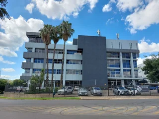 110 sqm Office to Let in Bedfordview