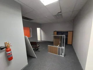 110 sqm Office to Let in Bedfordview