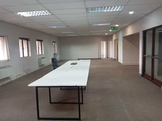 298m² Office to Rent in Rivonia
