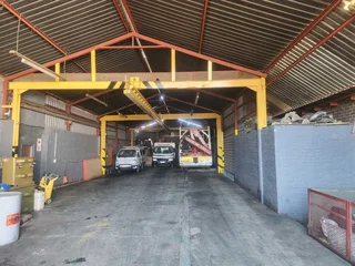 TO LET 500m² Workshop/Factory