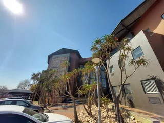 125 sqm Office to Let in Bedfordview