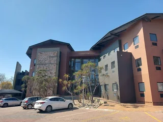 125 sqm Office to Let in Bedfordview