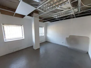 125 sqm Office to Let in Bedfordview