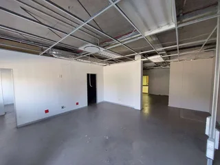 125 sqm Office to Let in Bedfordview