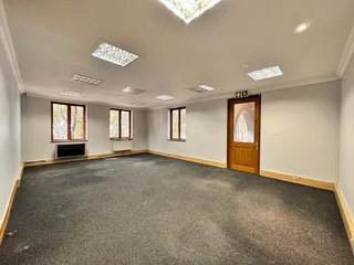 195 sqm Office to Let in Sandton