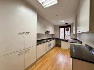 195 sqm Office to Let in Sandton