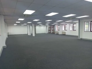 587m² Office to rent Rivonia