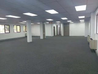587m² Office to rent Rivonia