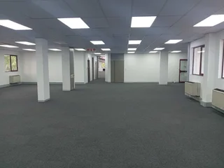 587m² Office to rent Rivonia