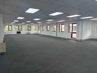 587m² Office to rent Rivonia