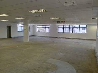 319m² Office to rent, Sunninghill