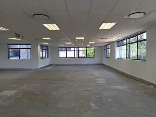 319m² Office to rent, Sunninghill