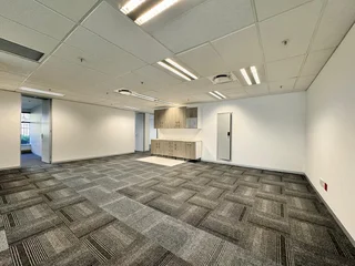 332 sqm Office to Let in Sandton