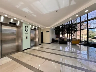 332 sqm Office to Let in Sandton
