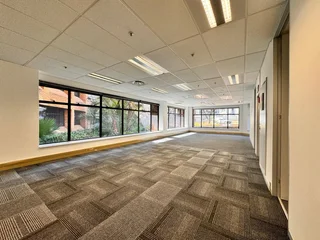 332 sqm Office to Let in Sandton