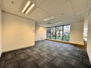 332 sqm Office to Let in Sandton