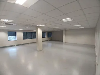 1069 sqm Office to Let in Bedfordview