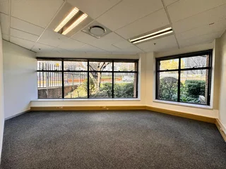 332 sqm Office to Let in Sandton