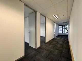 332 sqm Office to Let in Sandton