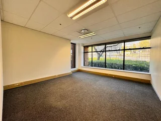 332 sqm Office to Let in Sandton