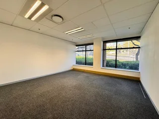 332 sqm Office to Let in Sandton