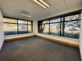 332 sqm Office to Let in Sandton